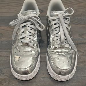Nike Air Force 1 SP Metallic Sneaker